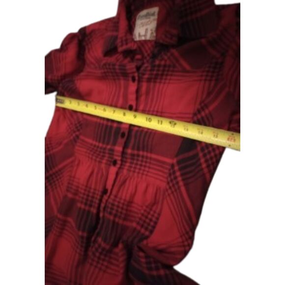 FreeShirt Women's Size Small Red & Black Long Plaid Shirt - Picture 5 of 7